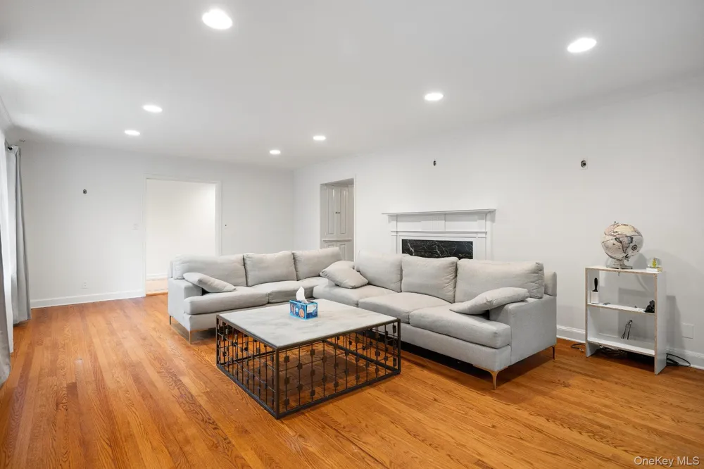 98 Brookby Road Scarsdale, NY 10583