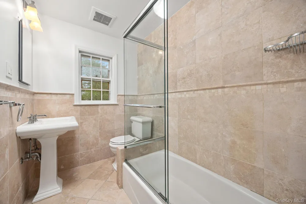 98 Brookby Road Scarsdale, NY 10583