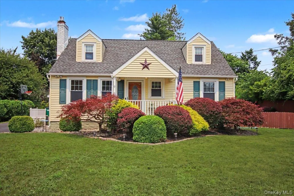 9 Mansion Drive Hyde Park, NY 12538