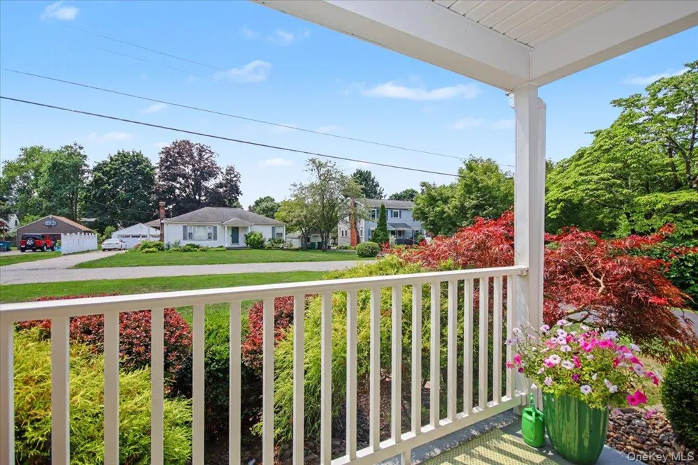 9 Mansion Drive Hyde Park, NY 12538