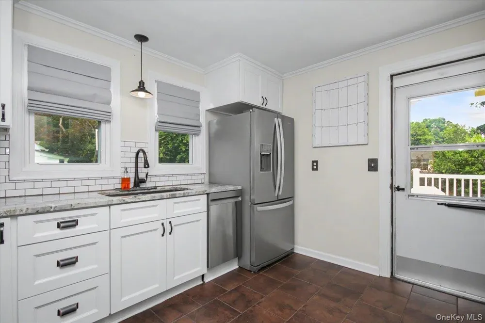 9 Mansion Drive Hyde Park, NY 12538