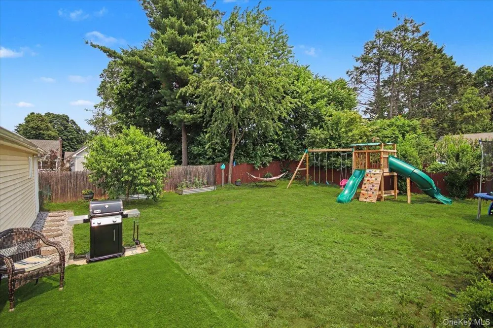 9 Mansion Drive Hyde Park, NY 12538