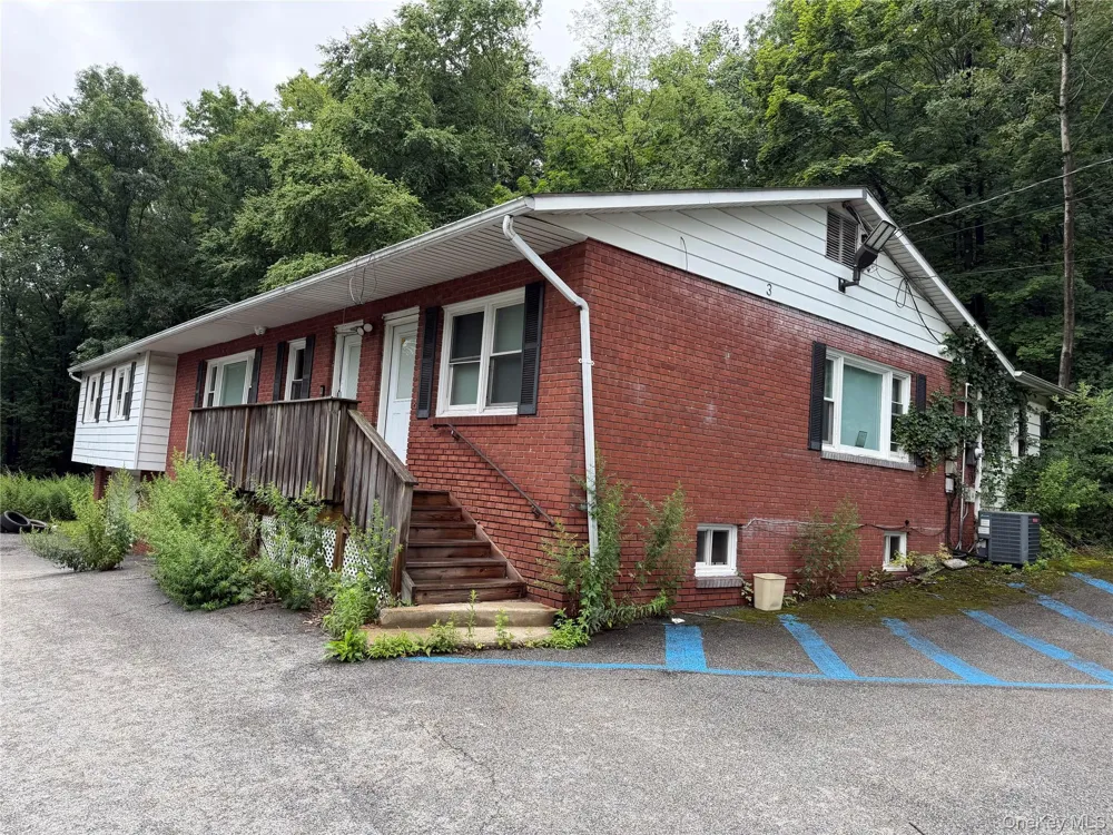 3 Brookside Avenue Chester, NY 10918