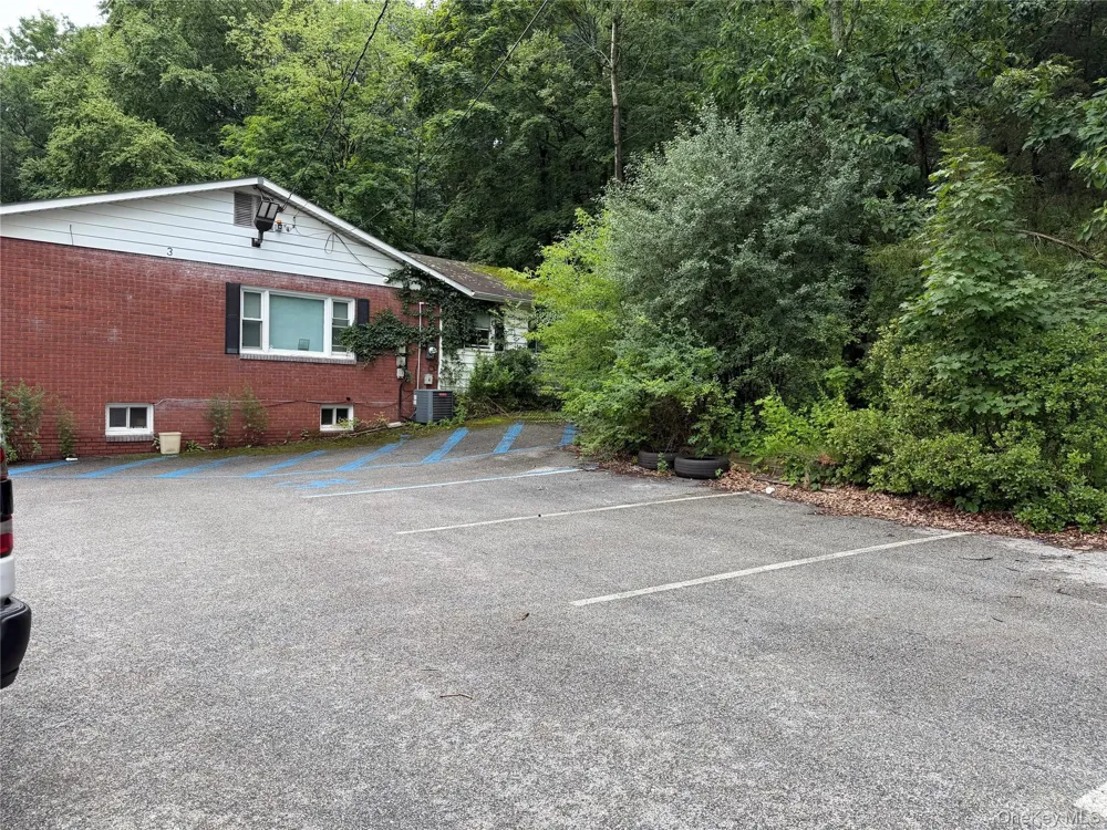 3 Brookside Avenue Chester, NY 10918