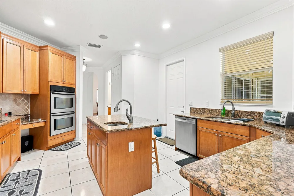13882 43rd Road Royal Palm Beach, FL 33411