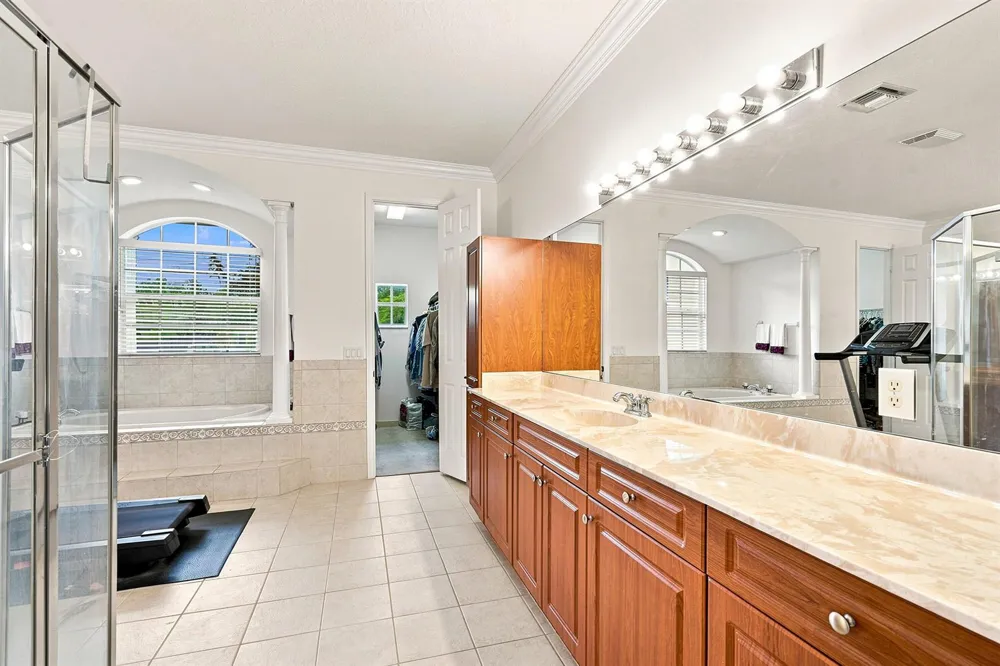 13882 43rd Road Royal Palm Beach, FL 33411