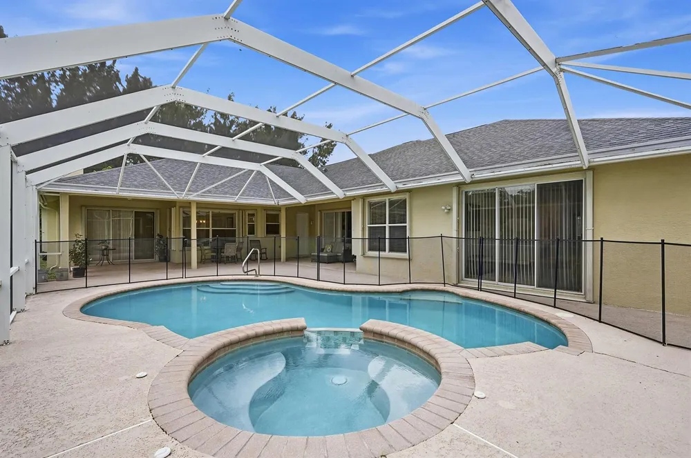 13882 43rd Road Royal Palm Beach, FL 33411