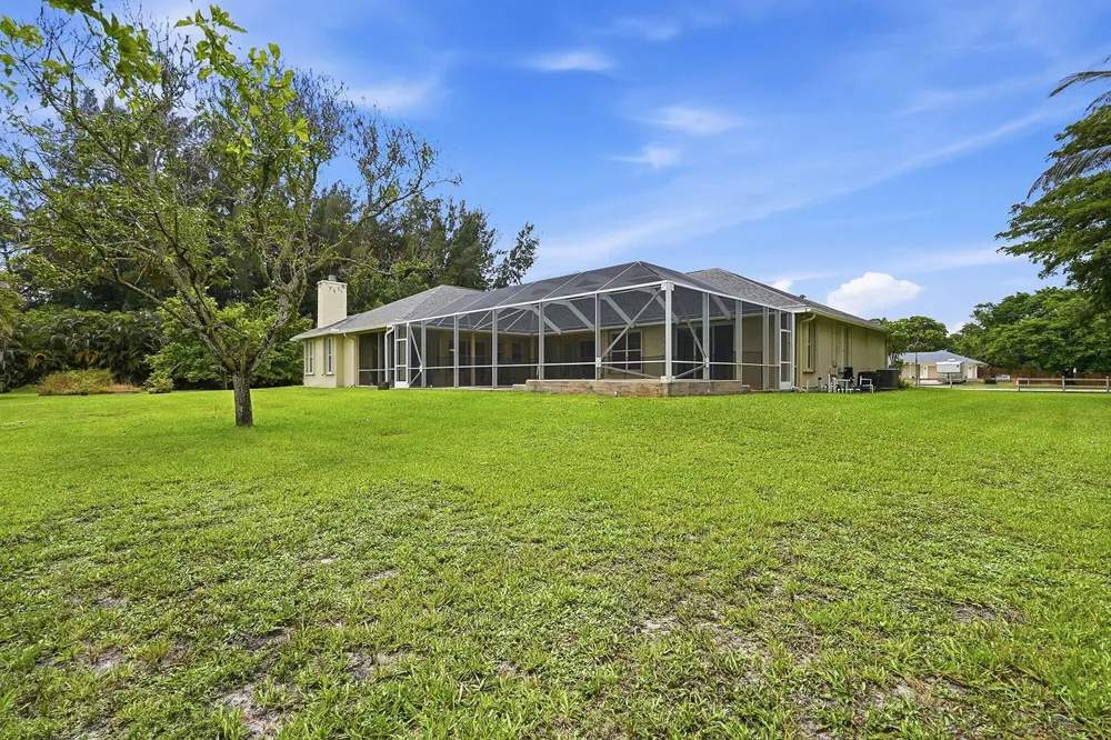 13882 43rd Road Royal Palm Beach, FL 33411