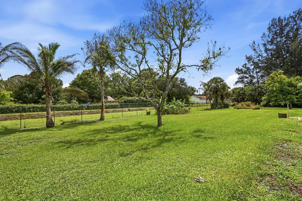 13882 43rd Road Royal Palm Beach, FL 33411