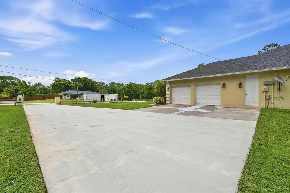13882 43rd Road Royal Palm Beach, FL 33411