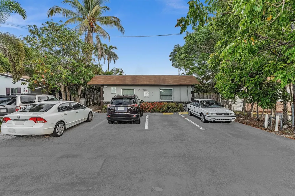 232 SE 9th Avenue #2 Pompano Beach, FL 33060