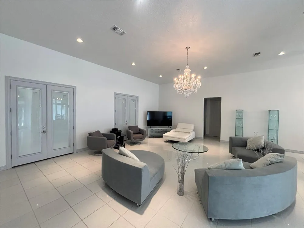 160 Black Forest Drive Zavalla, TX 75980