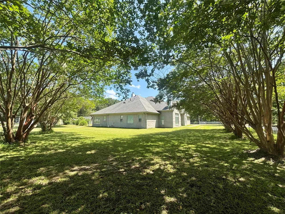 160 Black Forest Drive Zavalla, TX 75980