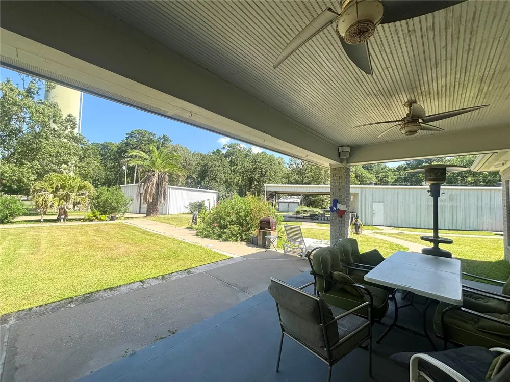 160 Black Forest Drive Zavalla, TX 75980