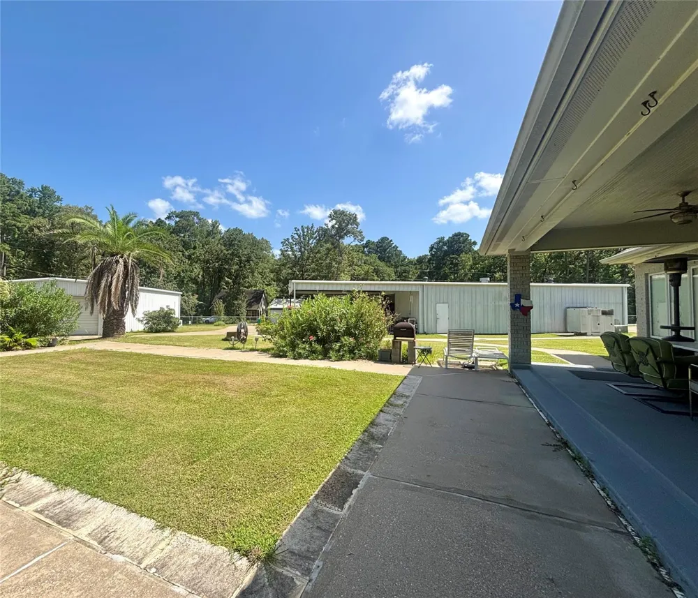 160 Black Forest Drive Zavalla, TX 75980