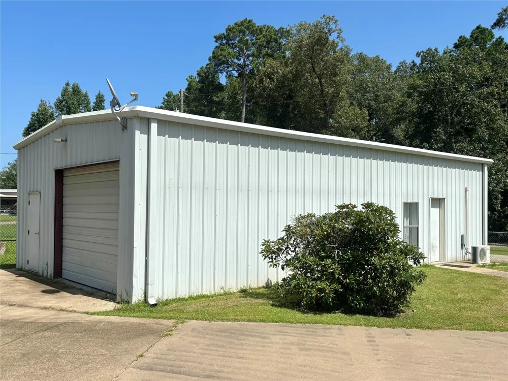 160 Black Forest Drive Zavalla, TX 75980