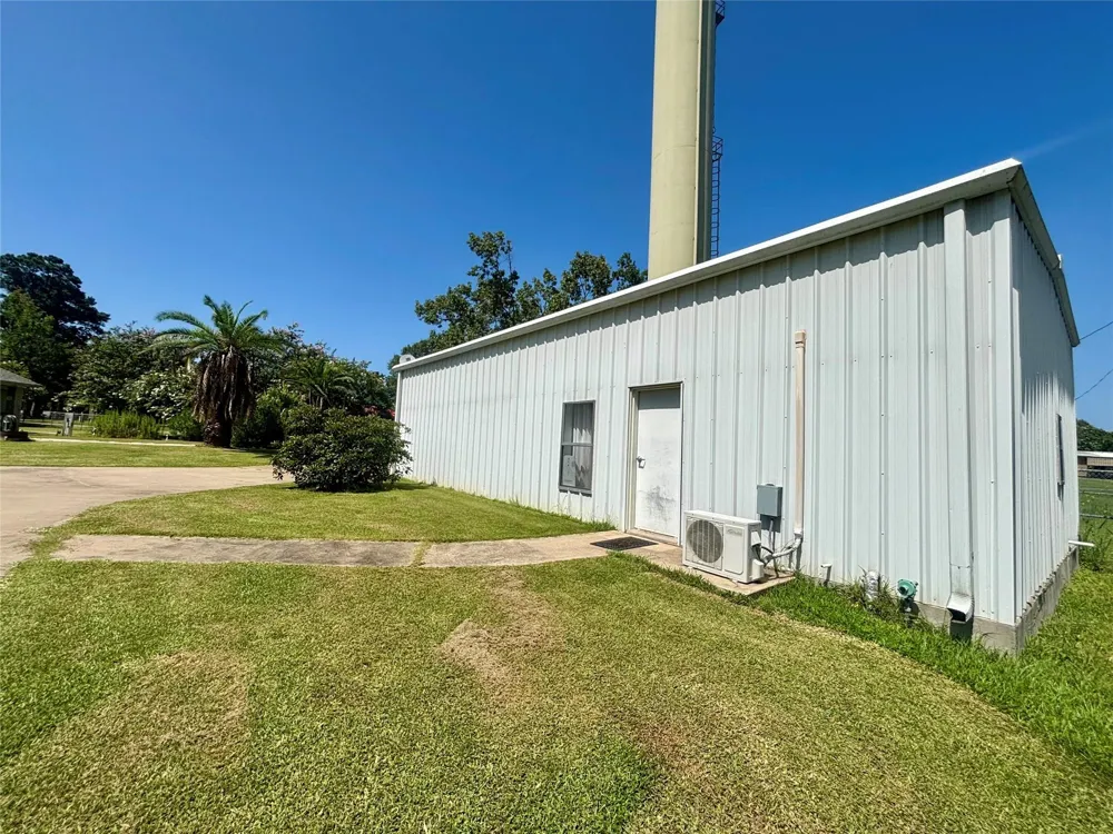 160 Black Forest Drive Zavalla, TX 75980
