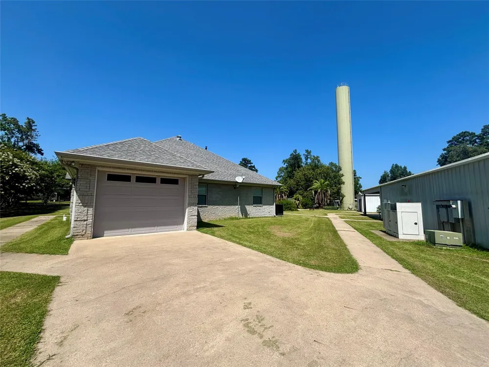 160 Black Forest Drive Zavalla, TX 75980