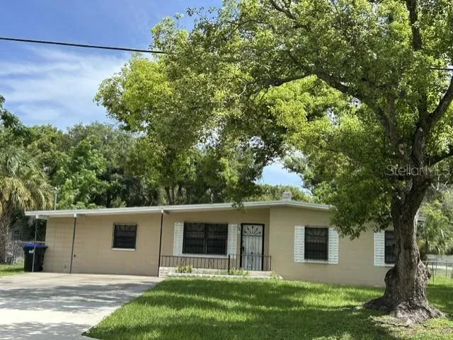 1915 MORNING DRIVE Orlando, FL 32809