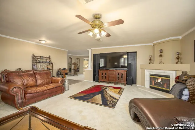 1940 LOWER SEGUIN RD Marion, TX 78124