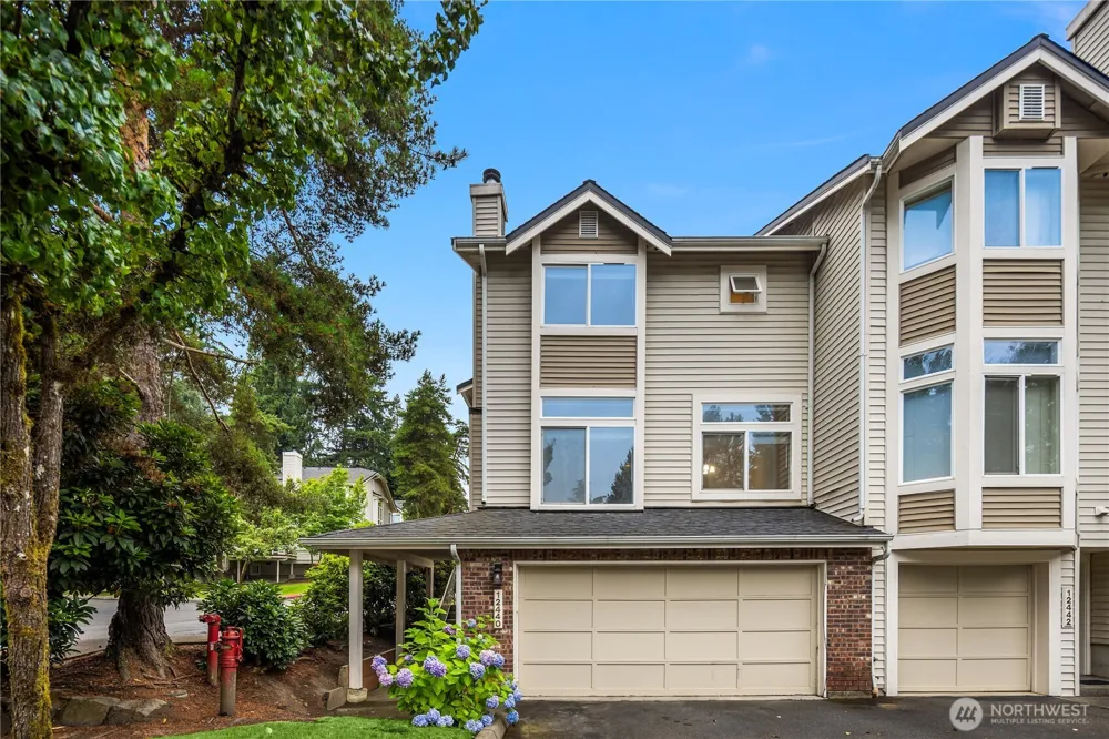 12440 NE 7th Place Bellevue, WA 98005