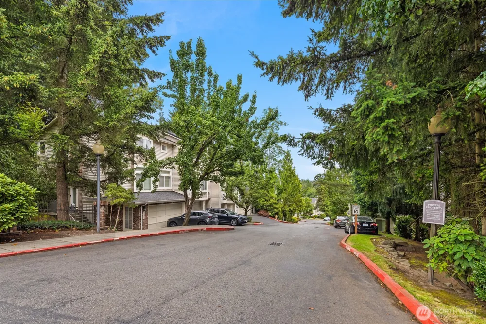 12440 NE 7th Place Bellevue, WA 98005