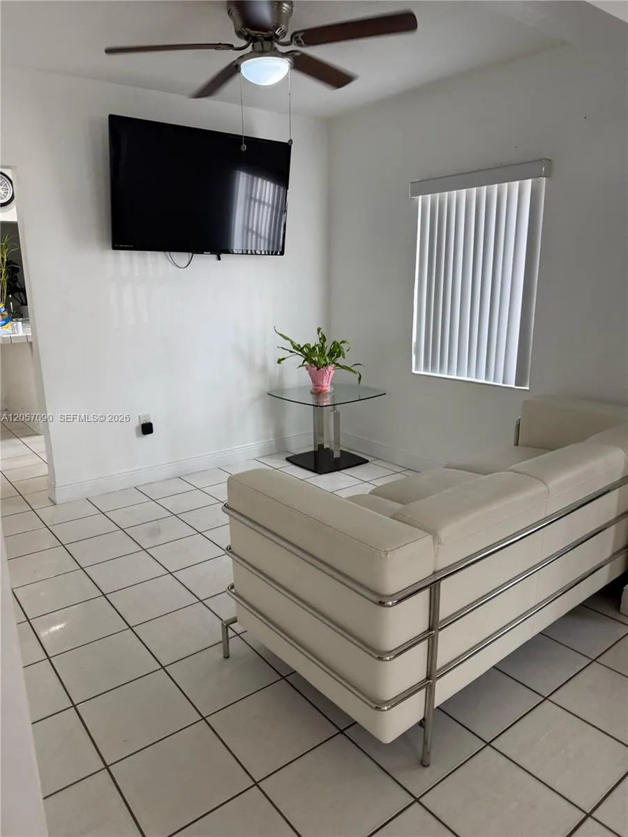 20 SW 48th Ave Miami, FL 33134
