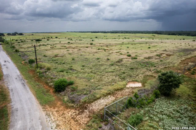 56.9 ACRES County Road 136 Floresville, TX 78114