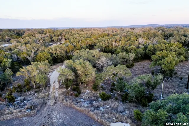 275 Rough Hollow Johnson City, TX 78636