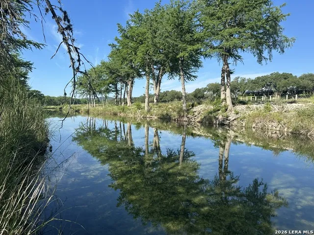 261 River Dr Rio Frio, TX 78879