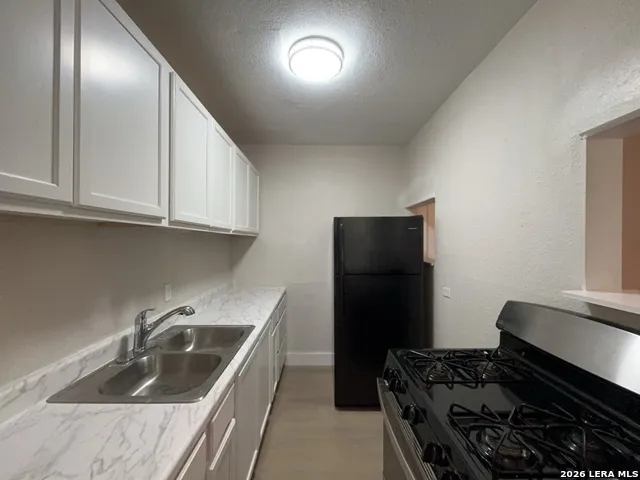 319 Army Blvd Unit 2 San Antonio, TX 78215