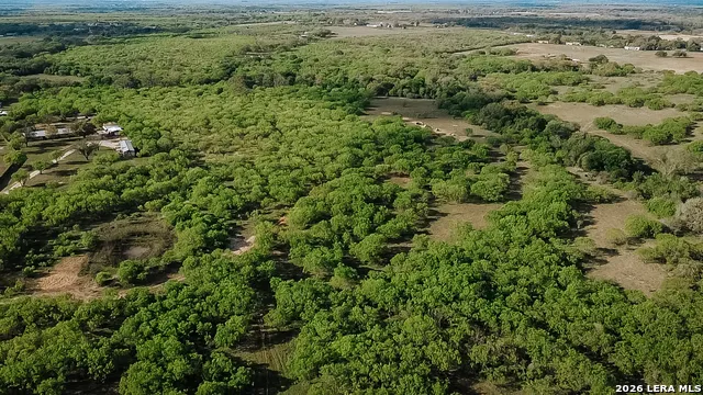 1065 fm 477 Seguin, TX 78155