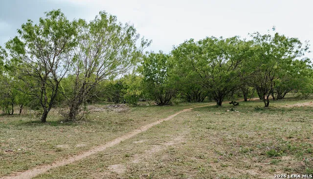 1065 fm 477 Seguin, TX 78155