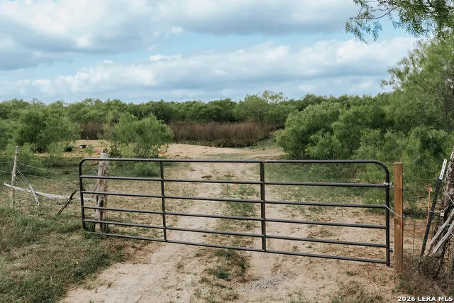 1065 fm 477 Seguin, TX 78155