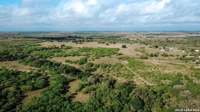 1065 fm 477 Seguin, TX 78155