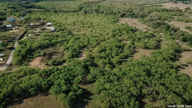 1065 fm 477 Seguin, TX 78155