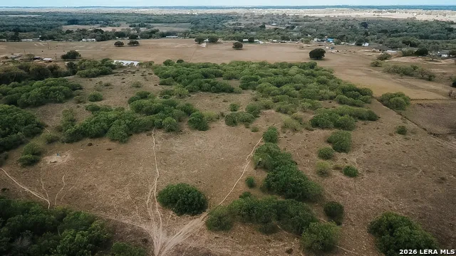 1065 fm 477 Seguin, TX 78155