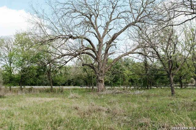 1065 fm 477 Seguin, TX 78155