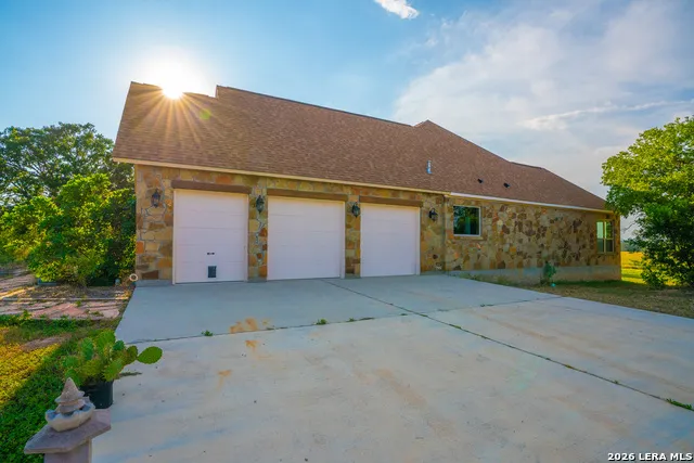 214 MARQUARDT RD Boerne, TX 78006
