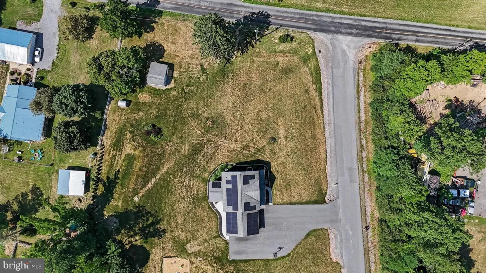 3 STONER DRIVE Shermans Dale, PA 17090