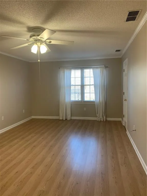 240 W Huntington Road Bogart, GA 30622