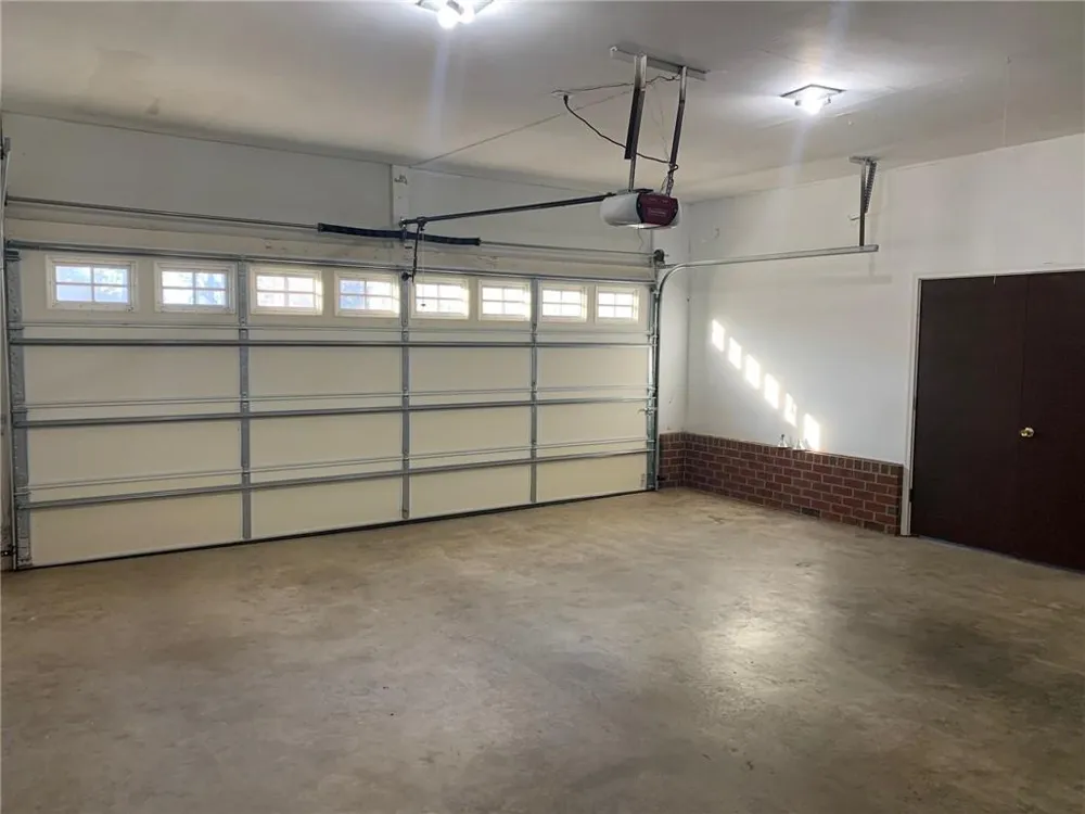 240 W Huntington Road Bogart, GA 30622