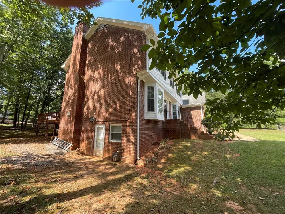 240 W Huntington Road Bogart, GA 30622