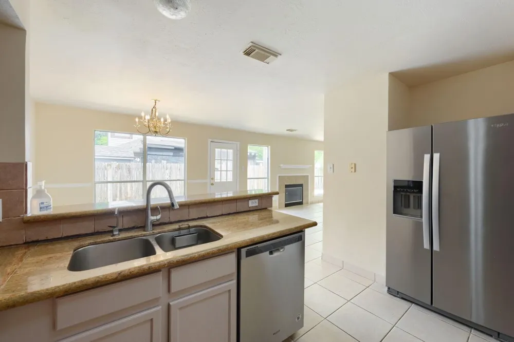 643 Meadow Knoll Drive Stafford, TX 77477