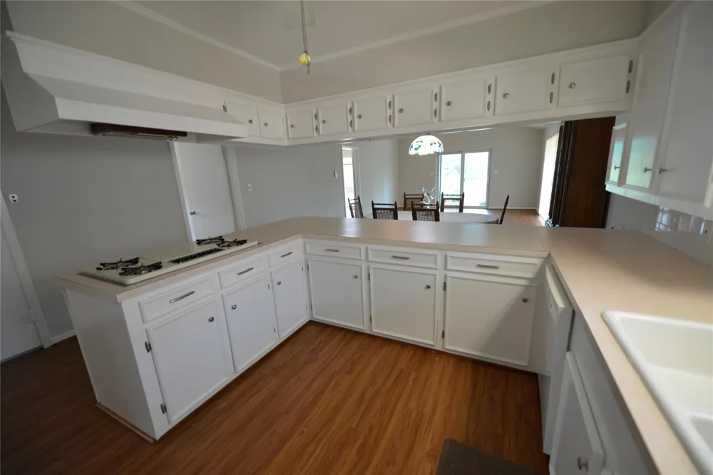 247 Selkirk Drive Bay City, TX 77414