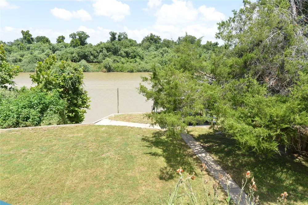247 Selkirk Drive Bay City, TX 77414