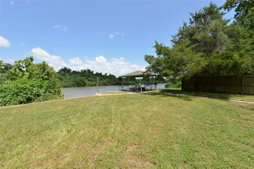 247 Selkirk Drive Bay City, TX 77414