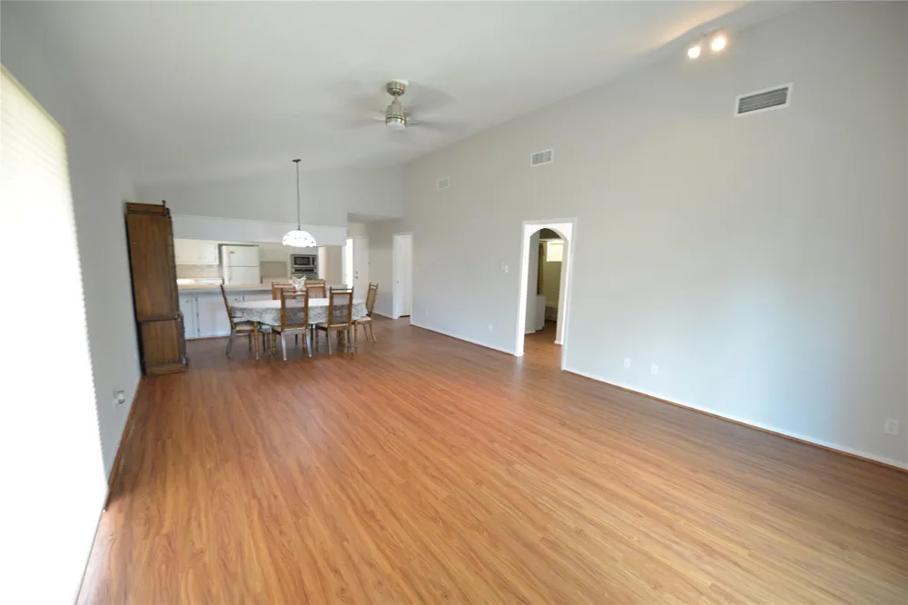 247 Selkirk Drive Bay City, TX 77414