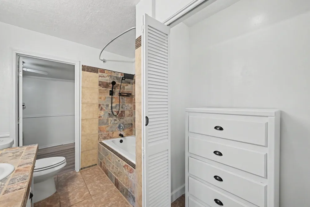 77 High Meadow Trinity, TX 75862