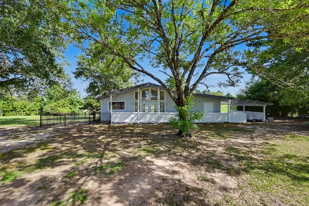 77 High Meadow Trinity, TX 75862